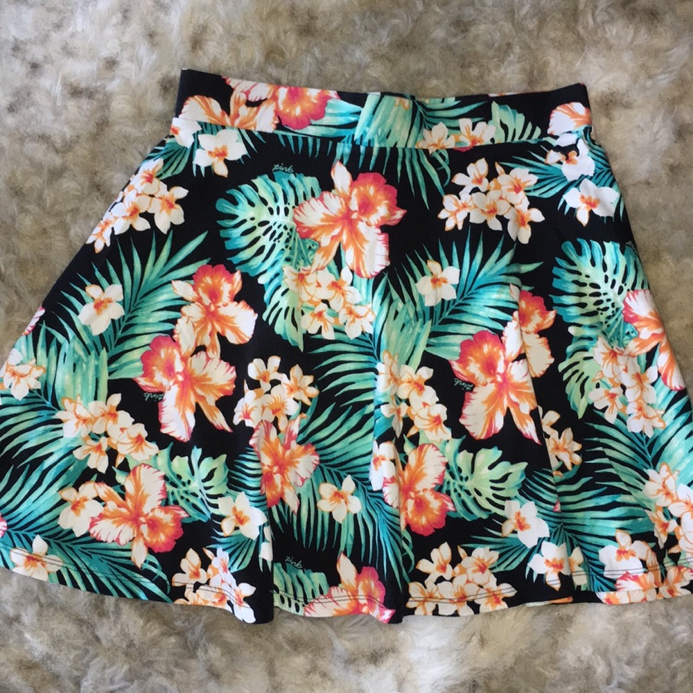 **NWT**Floral Print Skirt